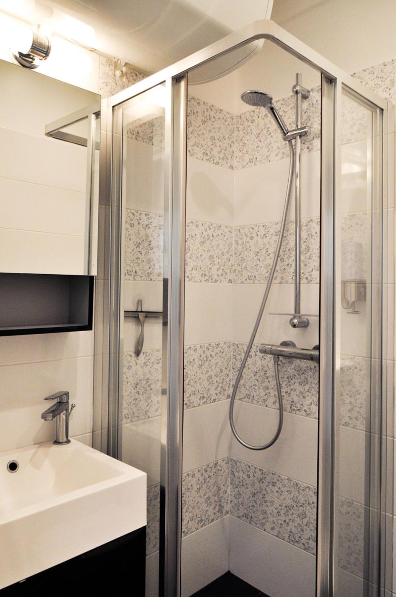 Appartamento Charming Duplex In Montmartre Parigi Esterno foto